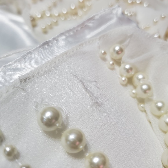 le Chateau Dress - Picture 9 of 11